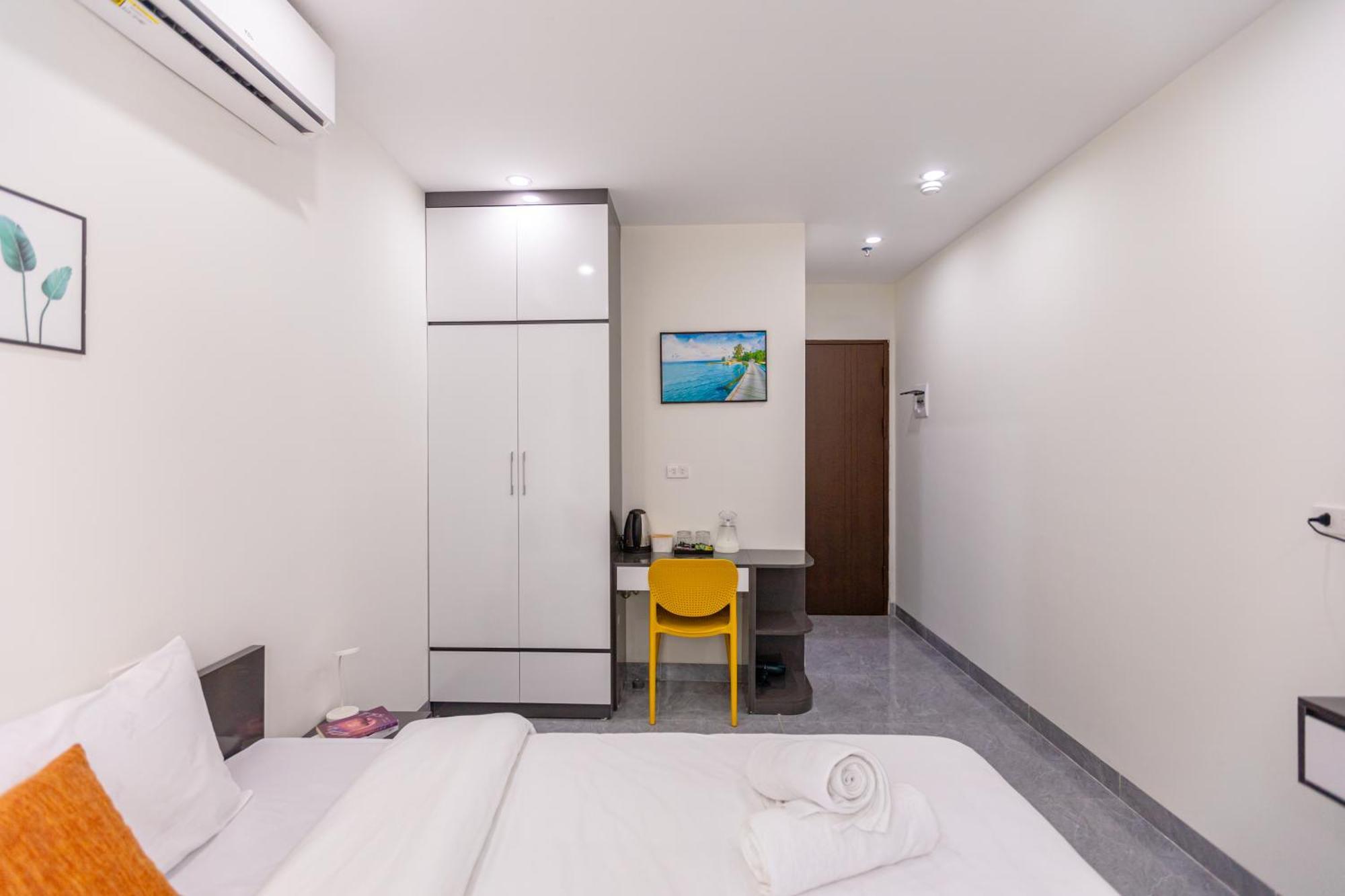 Hera Palace Hotel & Apartment Ba Dinh Hanoï Extérieur photo